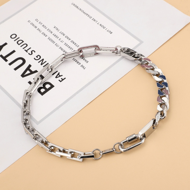 LV Necklace 03lyr500